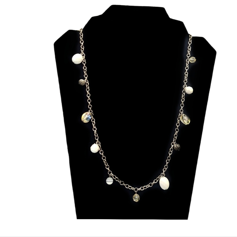 Elegant Silver and White Faux Perls Necklace